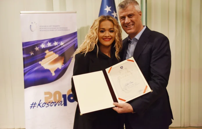 Thaçi decorates Rita Ora with the Presidential Jubilee Medal of the tenth anniversary of independence